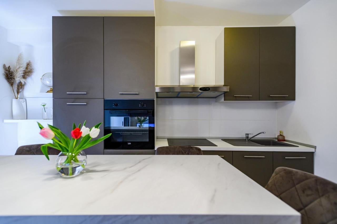 Holiday Apartment Zadar - With Summer Balcony And Parking المظهر الخارجي الصورة